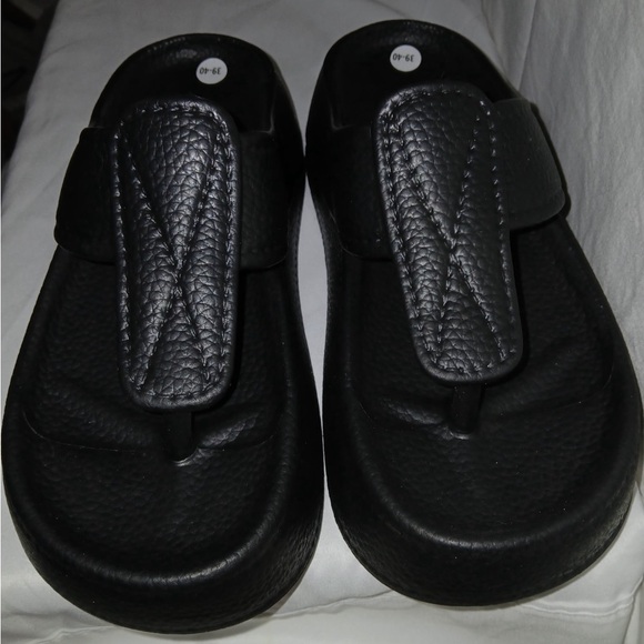 SHEIN Black Platform Sandals - Picture 6 of 8